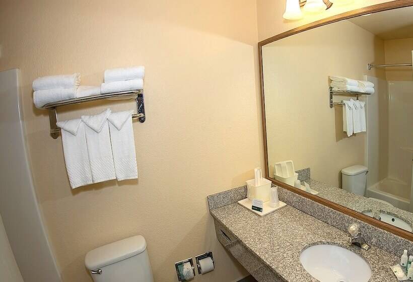 스탠다드 룸, Quality Inn & Suites Crescent City Redwood Coast