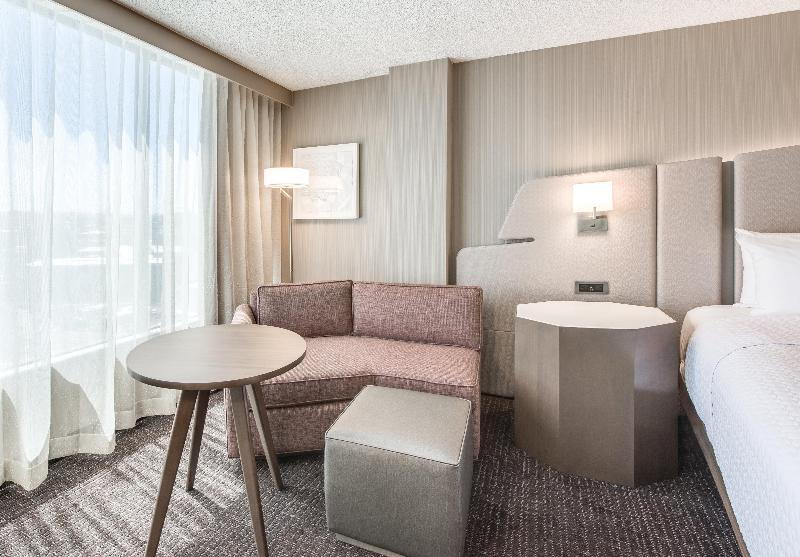 חדר סטנדרט עם מיטת קינג, Sonesta Denver Downtown