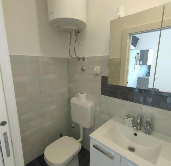 استودیوی استاندارد, The Nice Dreams Studio Apartment