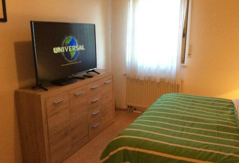 Апартаменты 3 Спальни, Mountain View Rooms