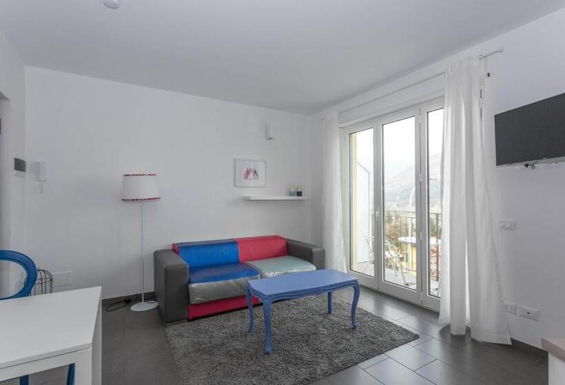 شقة غرفة واحدة, Minerva Residence