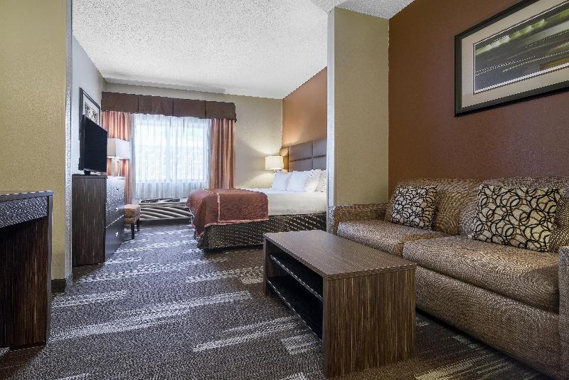 Люкс, Holiday Inn Express Hotel & Suites St. Paul   Woodbury, An Ihg