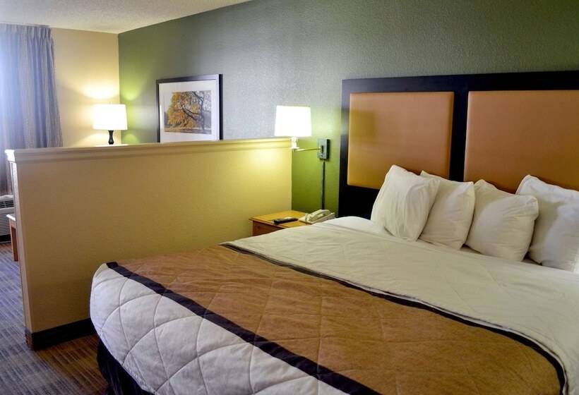 Студия Deluxe, Extended Stay America Suites  Raleigh  North Raleigh  Wake Forest Road