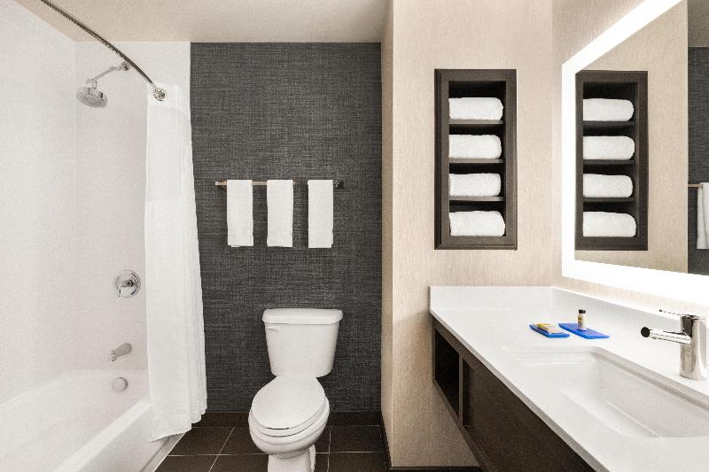 스탠다드 룸, Holiday Inn Express & Suites Denver Airport, An Ihg