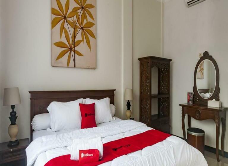 Номер Стандарт, Reddoorz Syariah Plus Near Trans Studio Cibubur