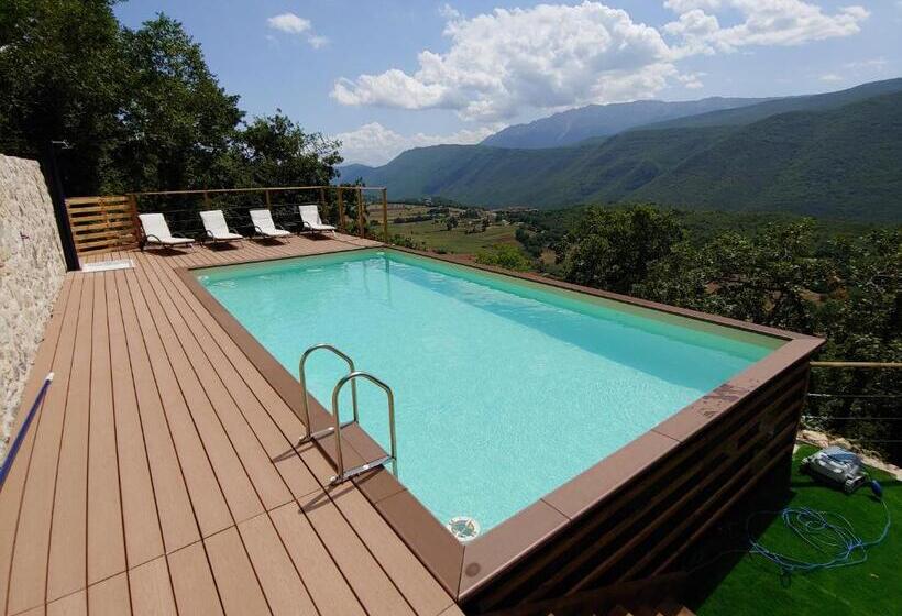 Номер Стандарт Кровать Кинг Адаптированный для Инвалидов, Castello Di Fagnano  Albergo Diffuso & Spa