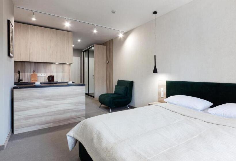 استودیوی سوپریور, Hvoya Apart Hotel & Spa