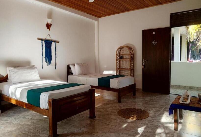اتاق سوپریور, Voulez Vous, Managed By Dikwella Beach