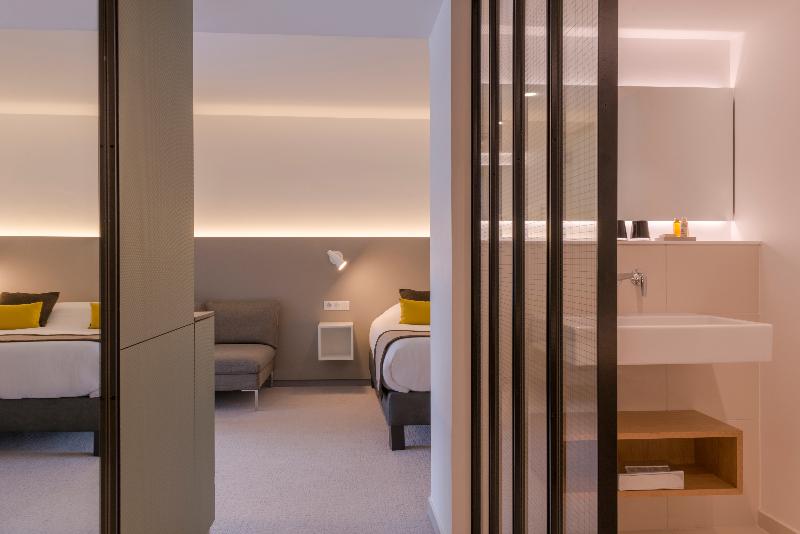 اتاق استاندارد با تخت بزرگ, Howard Johnson By Wyndham Allentown/dorney Hotel & Suites