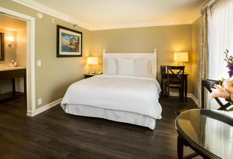 Deluxe Kamer met Kingsize Bed, Metropole