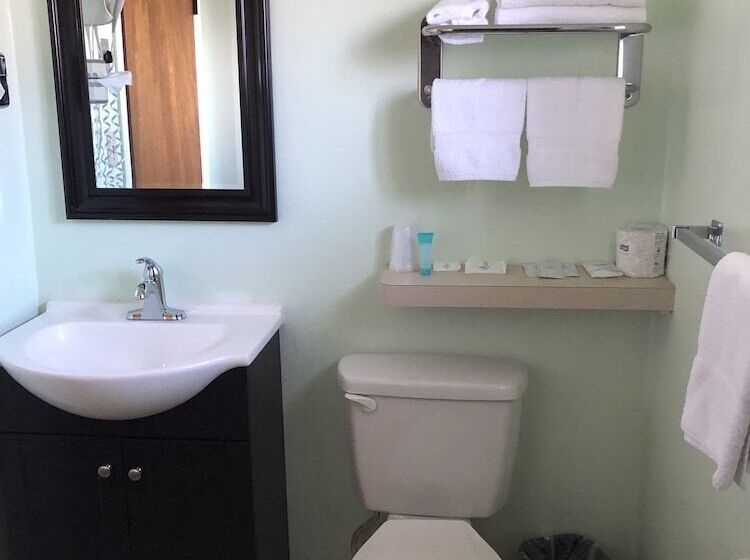 Номер Стандарт 2 Двуспальные Кровати, Klamath Motor Lodge