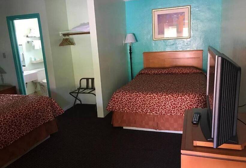 Номер Стандарт 2 Двуспальные Кровати, Klamath Motor Lodge