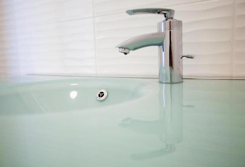 Семейный Номер, Moodz Hotel Vienne
