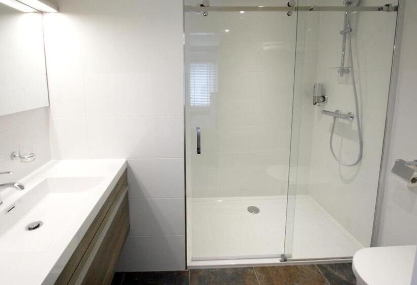 اتاق استاندارد یک نفره, In De Witte Dame Hotel Bar Kitchen Apartments