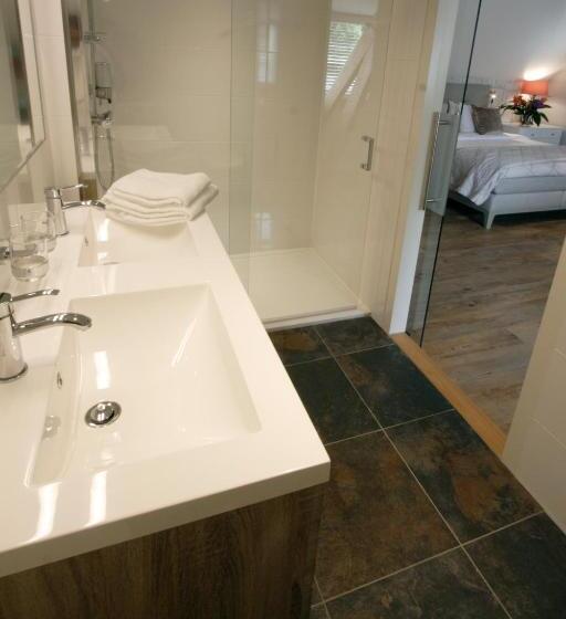 سوییت, In De Witte Dame Hotel Bar Kitchen Apartments