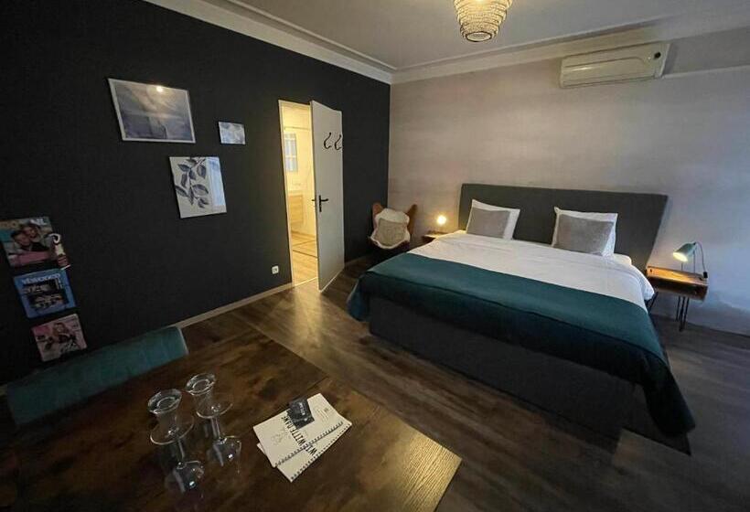 اتاق لوکس, In De Witte Dame Hotel Bar Kitchen Apartments