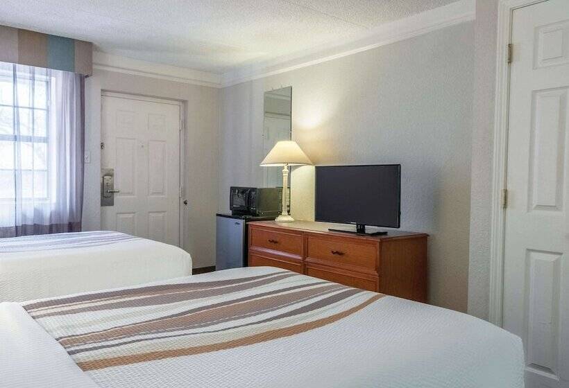 Номер Deluxe, La Quinta Inn By Wyndham New Orleans West Bank / Gretna