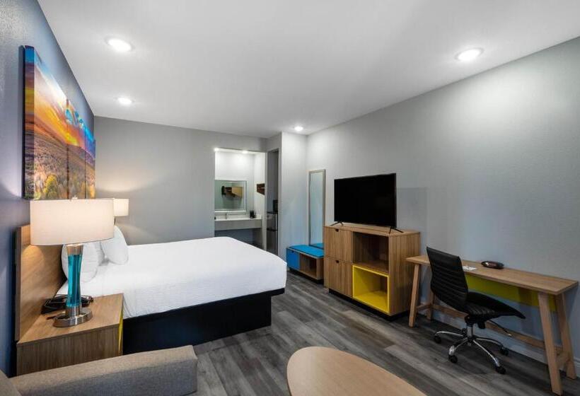Chambre Standard Lit King Size, Days Inn & Suites By Wyndham Downtown/university Of Houston