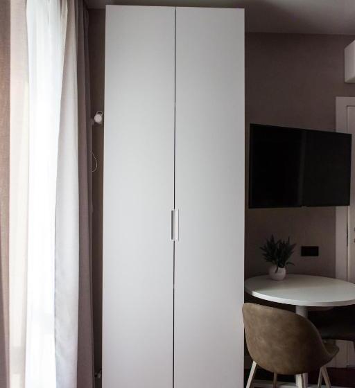 اتاق استاندارد, B&b Luxury Italian House
