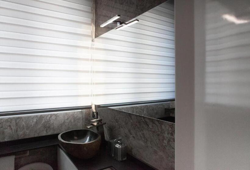 اتاق استاندارد, B&b Luxury Italian House