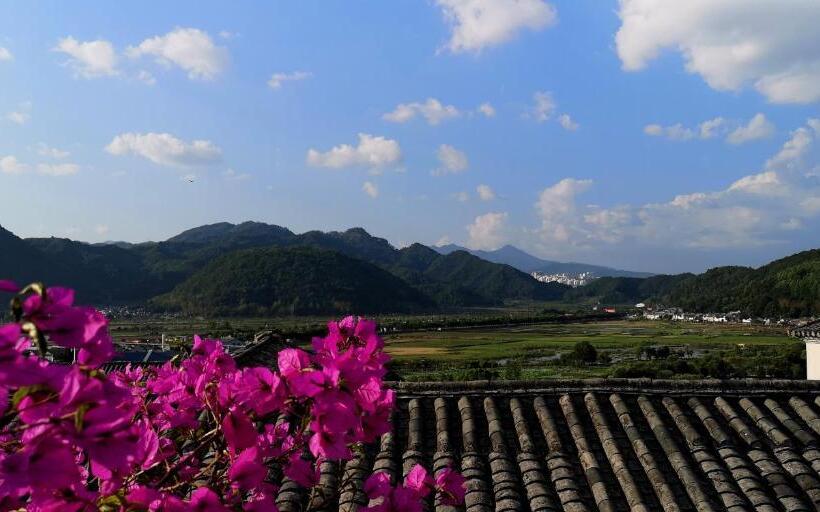 اتاق استاندارد, Floral Tengchong Mountain Residence