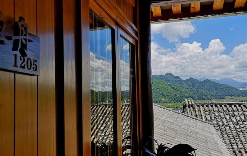سوییت, Floral Tengchong Mountain Residence
