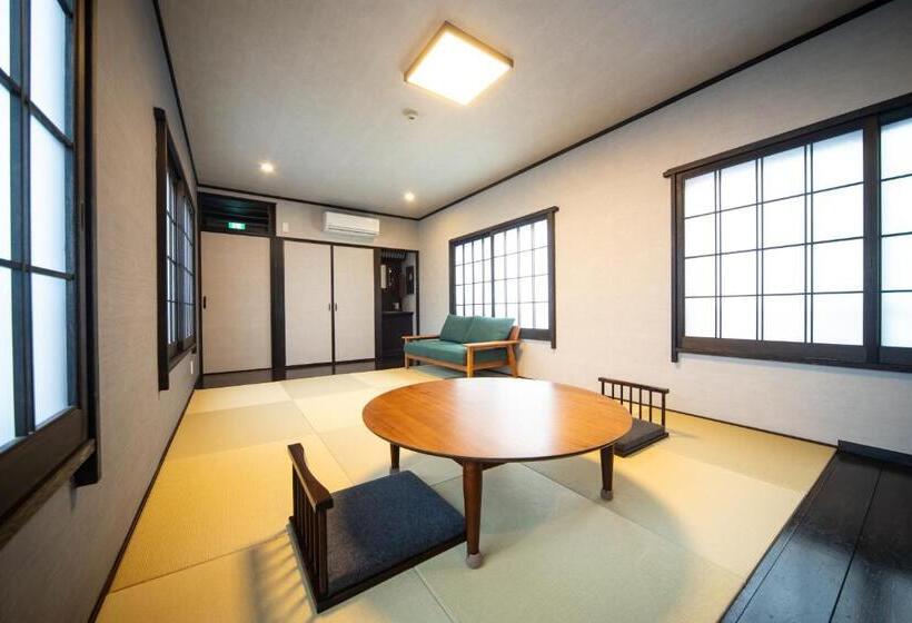 Quarto Quádruplo Estandar, Yasuraginoyado Yufu