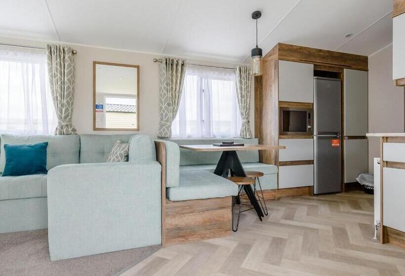 Дом 3 Спальни, Grange Leisure Park