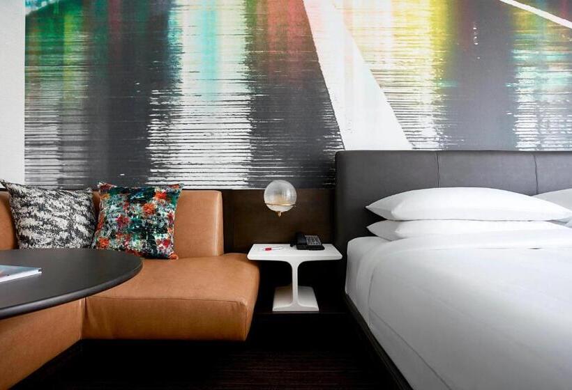 キングサイズベッドのスタンダードルーム, New York Marriott At The Brooklyn Bridge