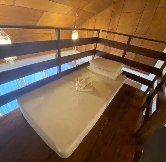غرفة عائلية, Boracay Coco Huts