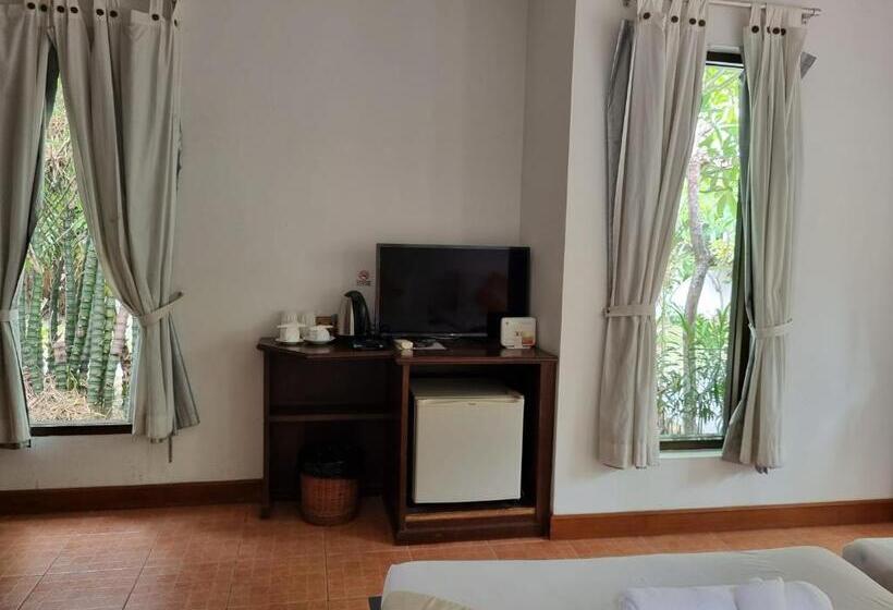 Номер Deluxe с Балконом, Samui Honey Backpacker Bungalow