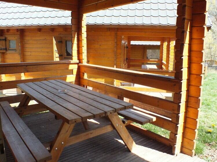 کلبه ییلاقی, Camping, Hôtel De Plein Air Les Cariamas