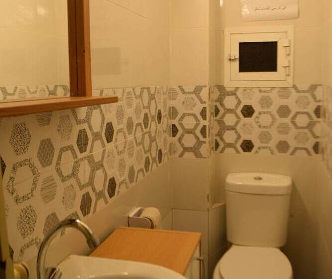 اتاق اکونومی, Seed Guest House