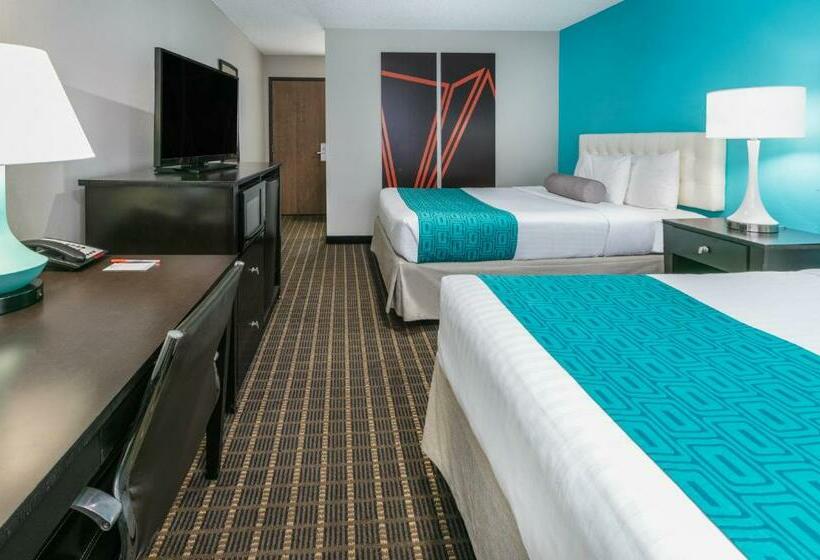 Номер Стандарт, Howard Johnson By Wyndham Near Schlitterbahn