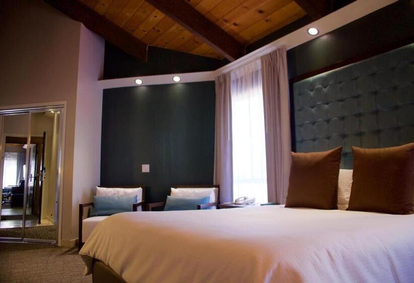 Номер Deluxe Кровать Кинг, Munras Inn