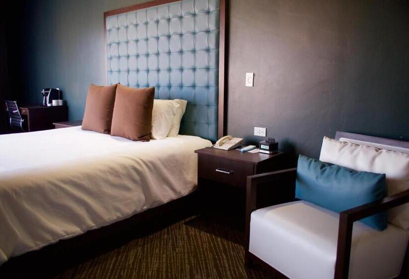 Номер Deluxe Кровать Кинг, Munras Inn