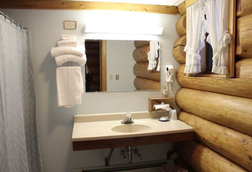 Номер Deluxe Кровать Кинг, Nootka Lodge