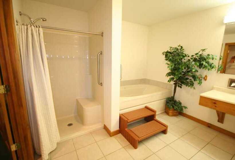 Номер Superior Кровать Кинг, Nootka Lodge