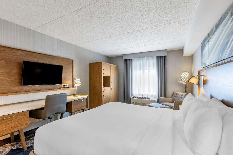 Номер Стандарт, Days Inn By Wyndham Utica