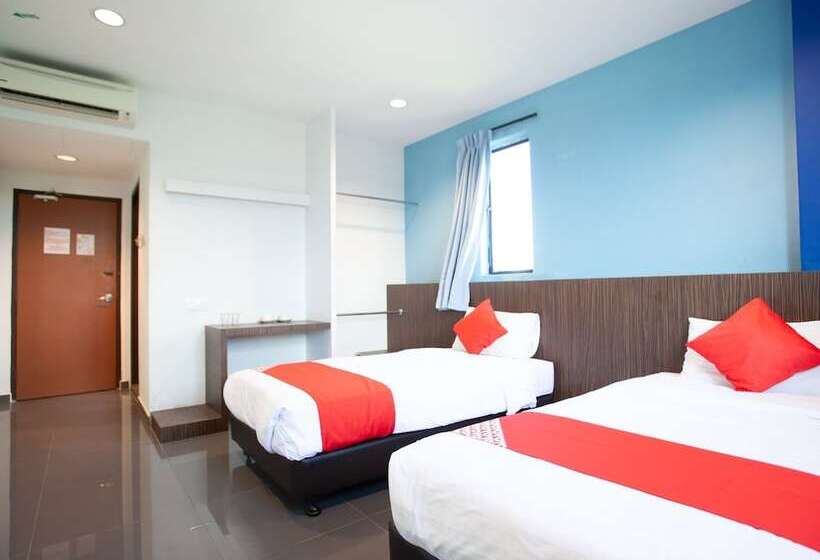 デラックスルーム, Space Hotel By Oyo Rooms