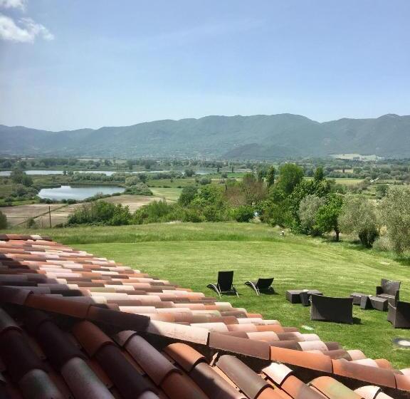 اتاق لوکس, Tenuta Due Laghi