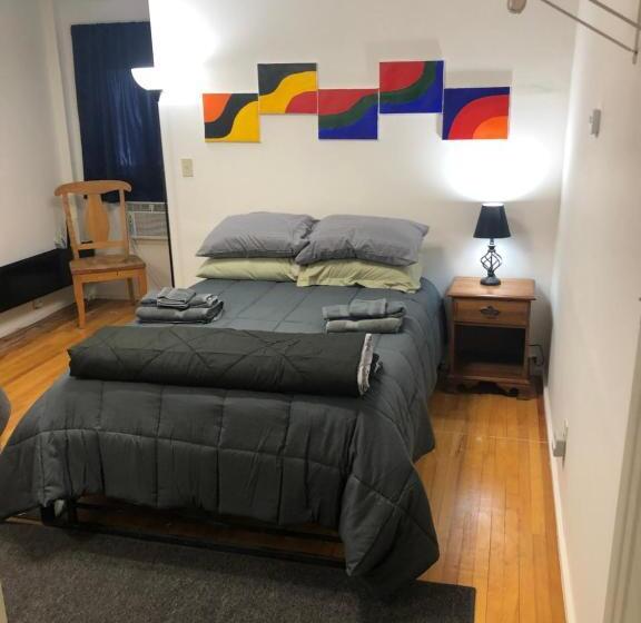 Трехместный Номер Deluxe, Art Gallery Hostel