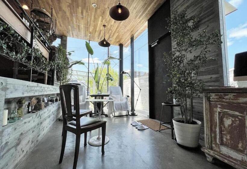 스위트, Guest House Maison De Stuffmarket