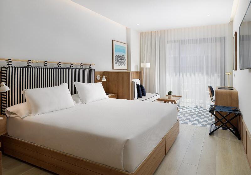 Classic-huone terassilla, H10 Porto Poniente 4* Sup