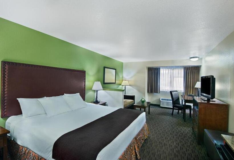 Люкс Кровать Кинг, Oxford Suites Hermiston