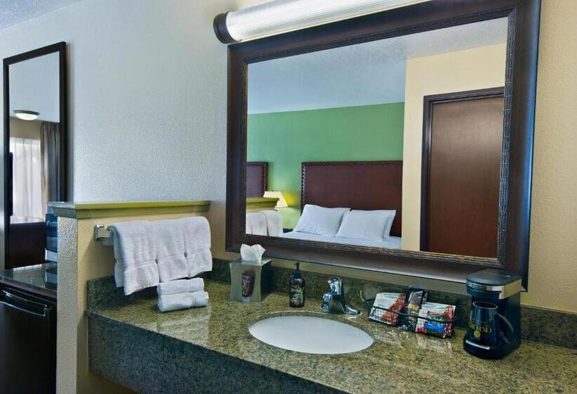 Люкс, Oxford Suites Hermiston