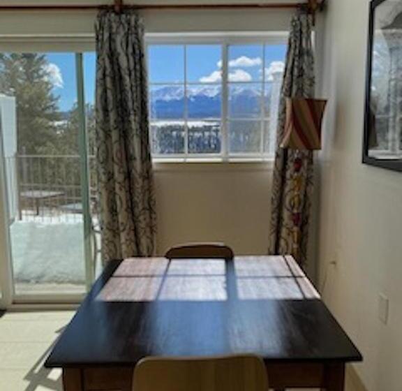 Люкс Кровать Кинг, Pikes Peak Paradise Bed And Breakfast