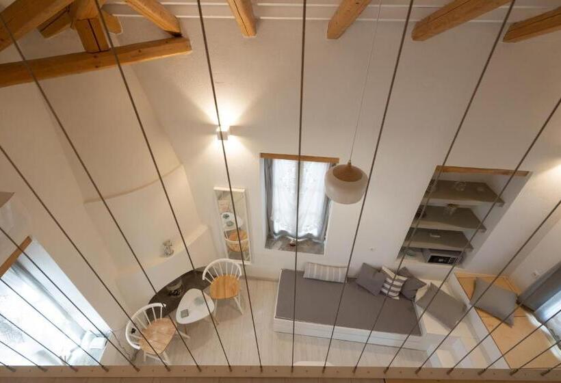 سوییت لوکس, L Anima Boutique Suites