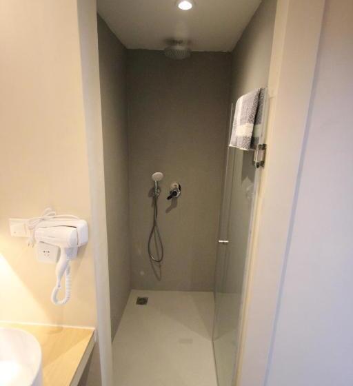 سوییت جونیور با بالکن, L Anima Boutique Suites