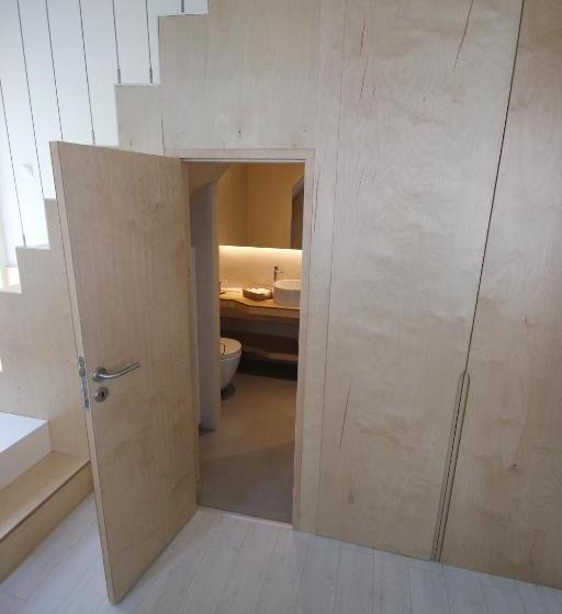 سوییت جونیور با بالکن, L Anima Boutique Suites